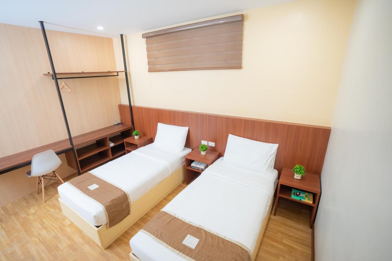 Hotel Sundaze Dormitel à Naga  Extérieur photo