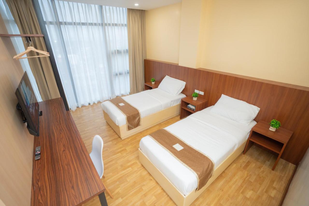 Hotel Sundaze Dormitel à Naga  Extérieur photo