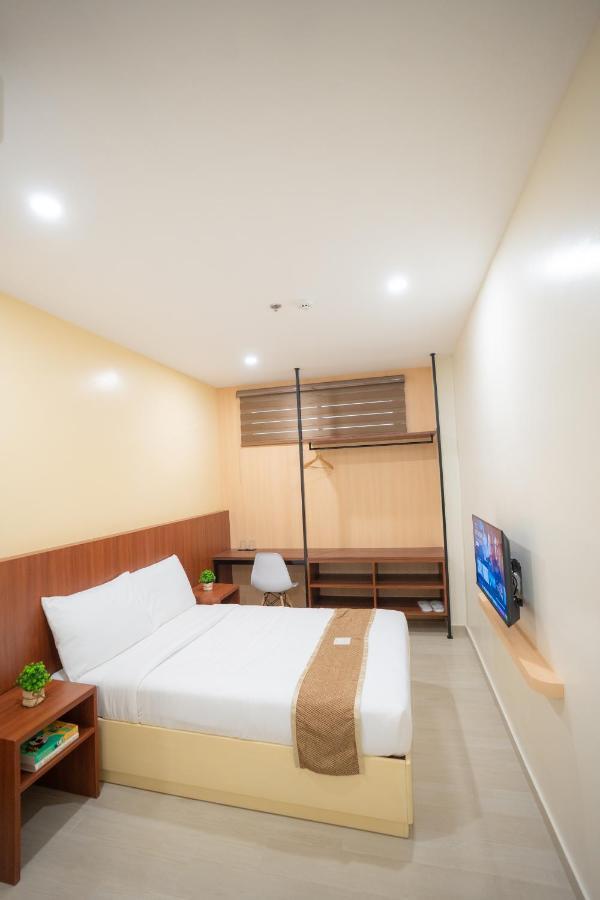 Hotel Sundaze Dormitel à Naga  Extérieur photo