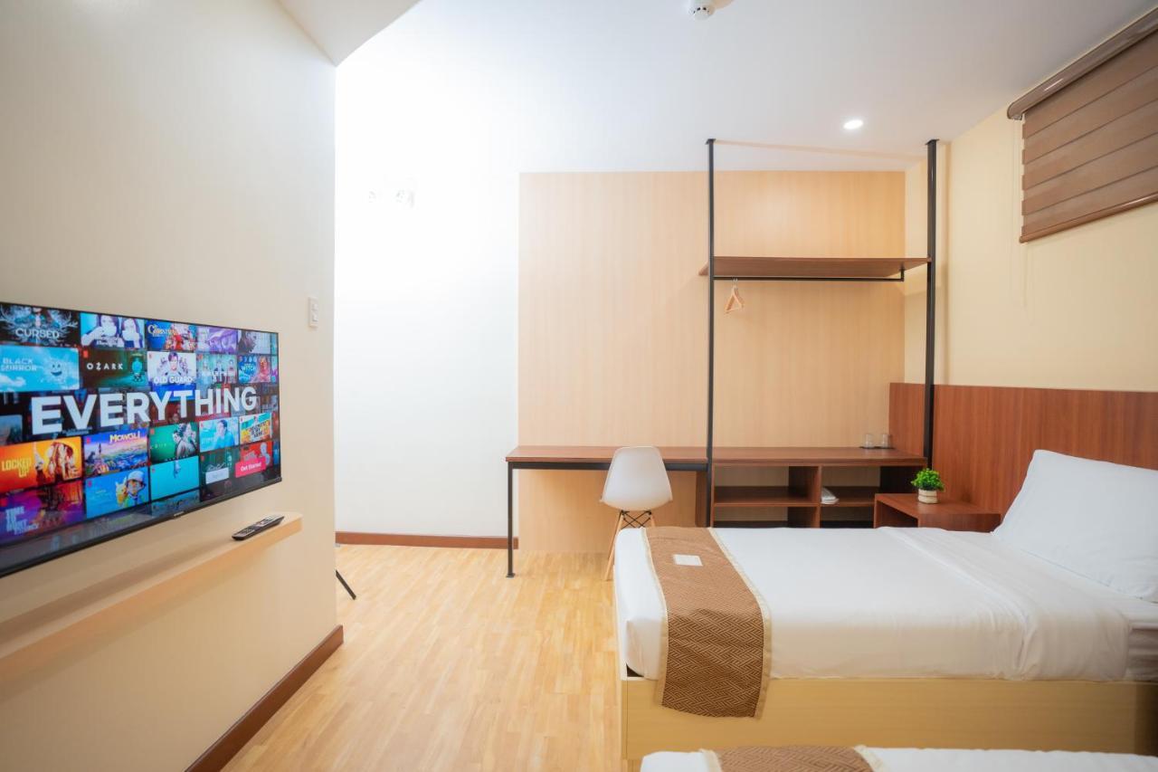 Hotel Sundaze Dormitel à Naga  Extérieur photo